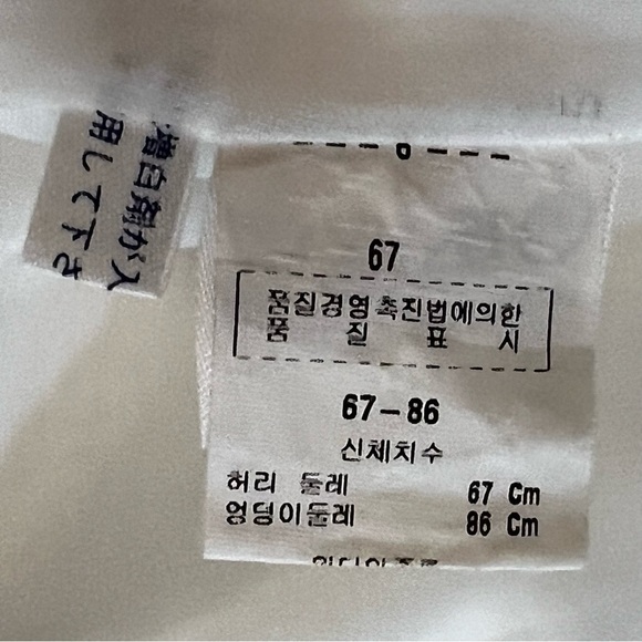 Givenchy Women’s Longline Golf Shorts White Pockets modest high rise 26 vintage - Picture 13 of 16